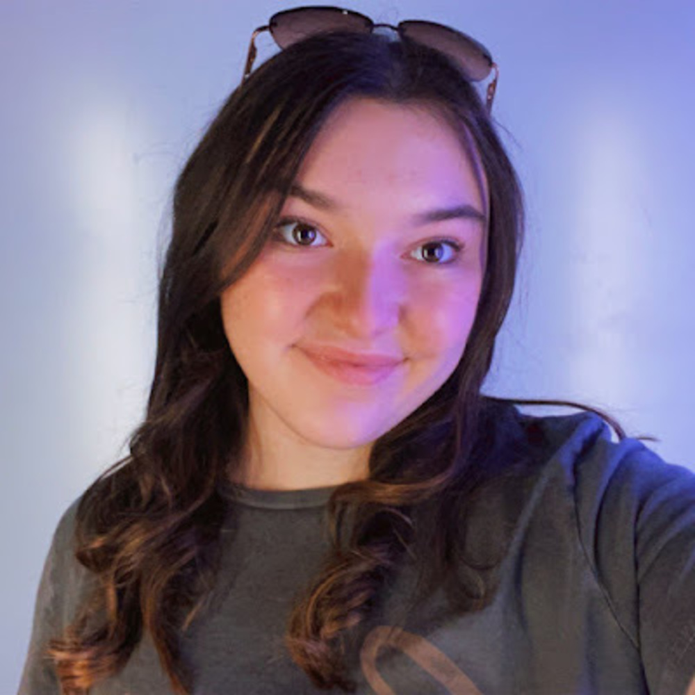 Meet your Posher, Emilee